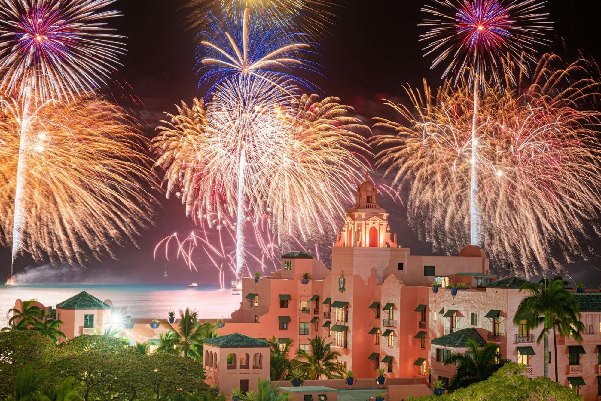 הונולולו The Royal Hawaiian, A Luxury Collection Resort, Waikiki מראה חיצוני תמונה